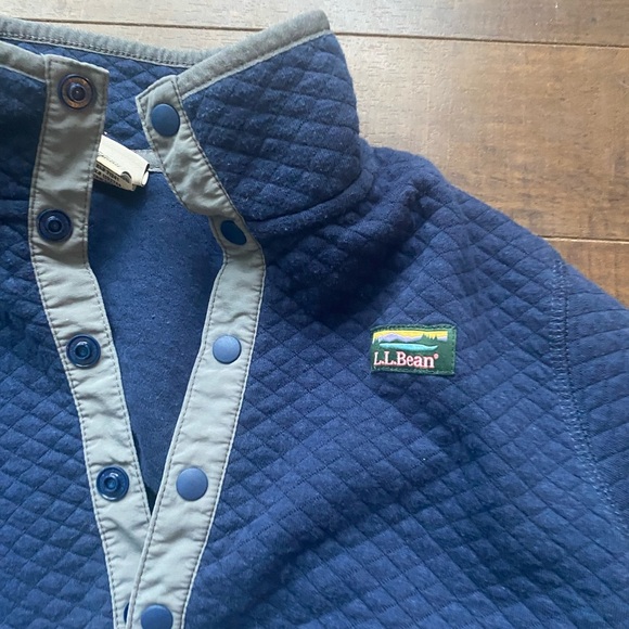 L.L. Bean Quilted 1/4 snap Colorblock pullover - Picture 3 of 8
